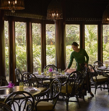Spices Table Service