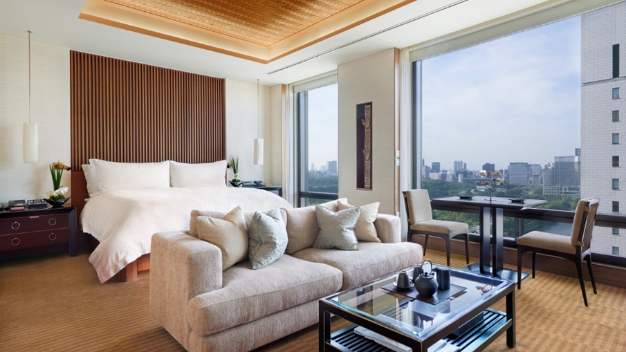 Grand Premier Garden Room